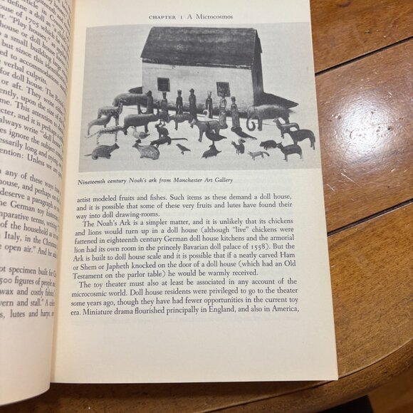 Signed First Edition: A History of Doll Houses by Flora Gill Jacobs - Picture 10 of 12